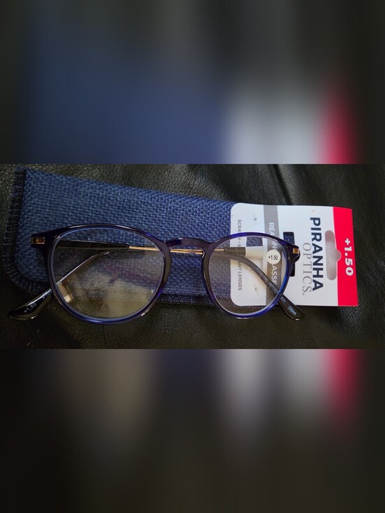 Piranha Accessories - Blue Round Women's Fashion Glasses NEW W/case +1.50
